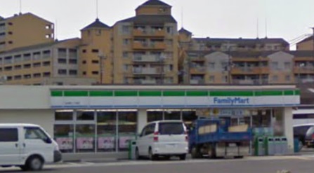 Convenience store. FamilyMart Yoshii-cho-chome store up (convenience store) 496m