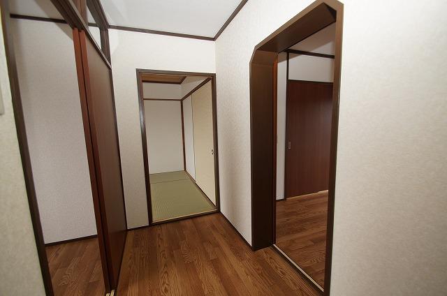 Entrance. cross ・ Floor CF re-covered settled