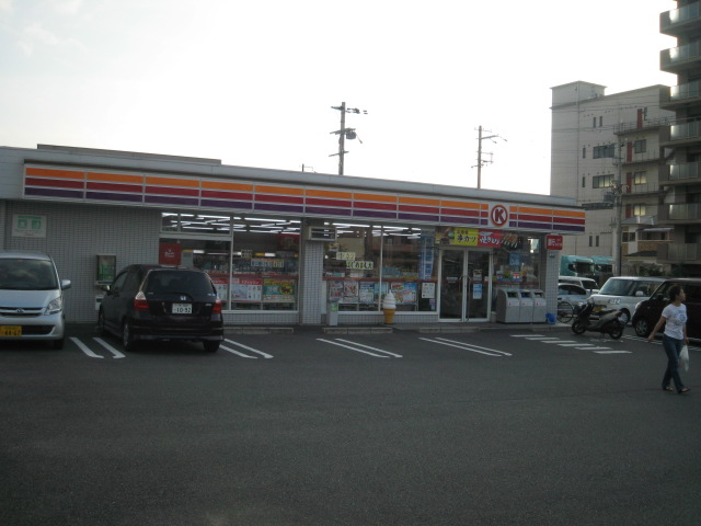 Convenience store. Circle K Kishiwada Shimoikeda store up (convenience store) 363m