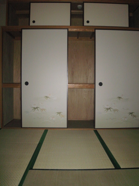 Living and room. Japanese-style closet