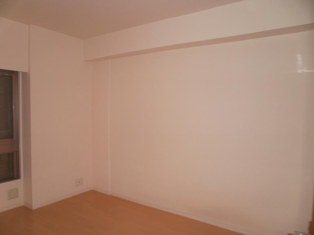 Non-living room. Indoor (10 May 2013) Shooting