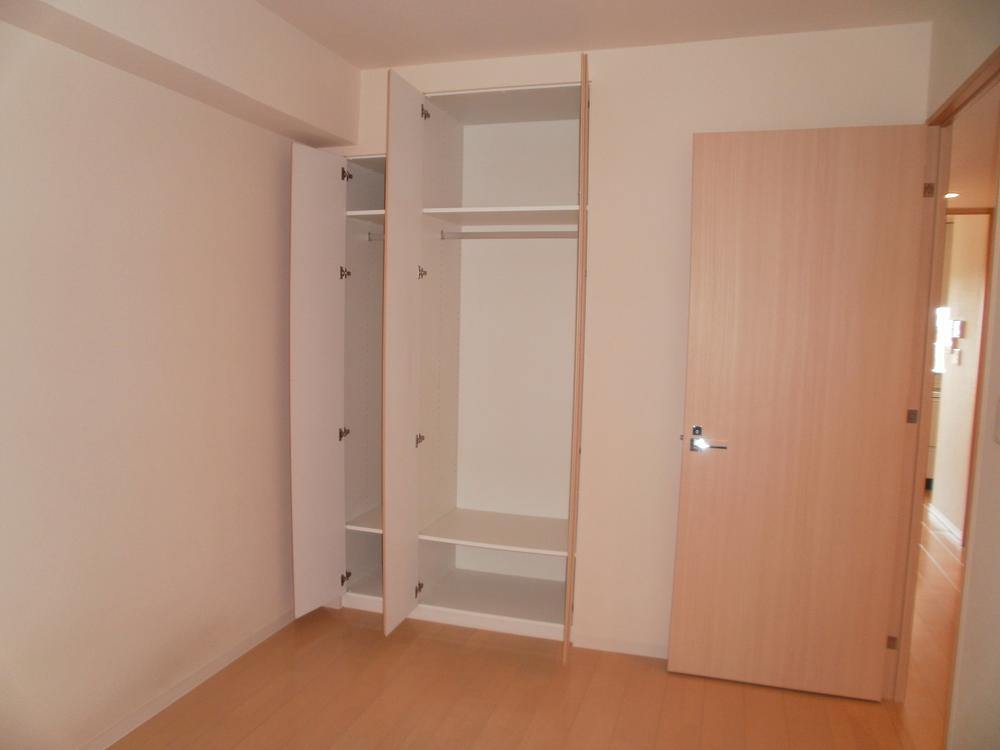 Non-living room. Indoor (10 May 2013) Shooting