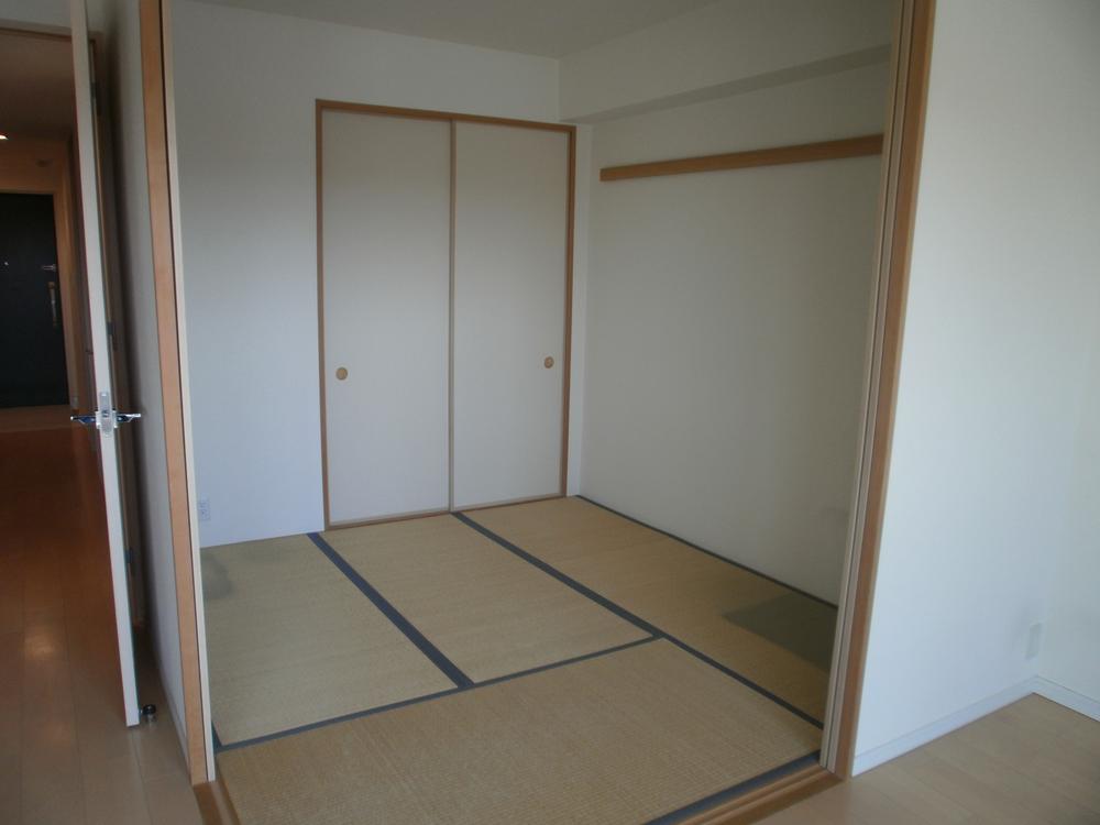 Non-living room. Indoor (10 May 2013) Shooting