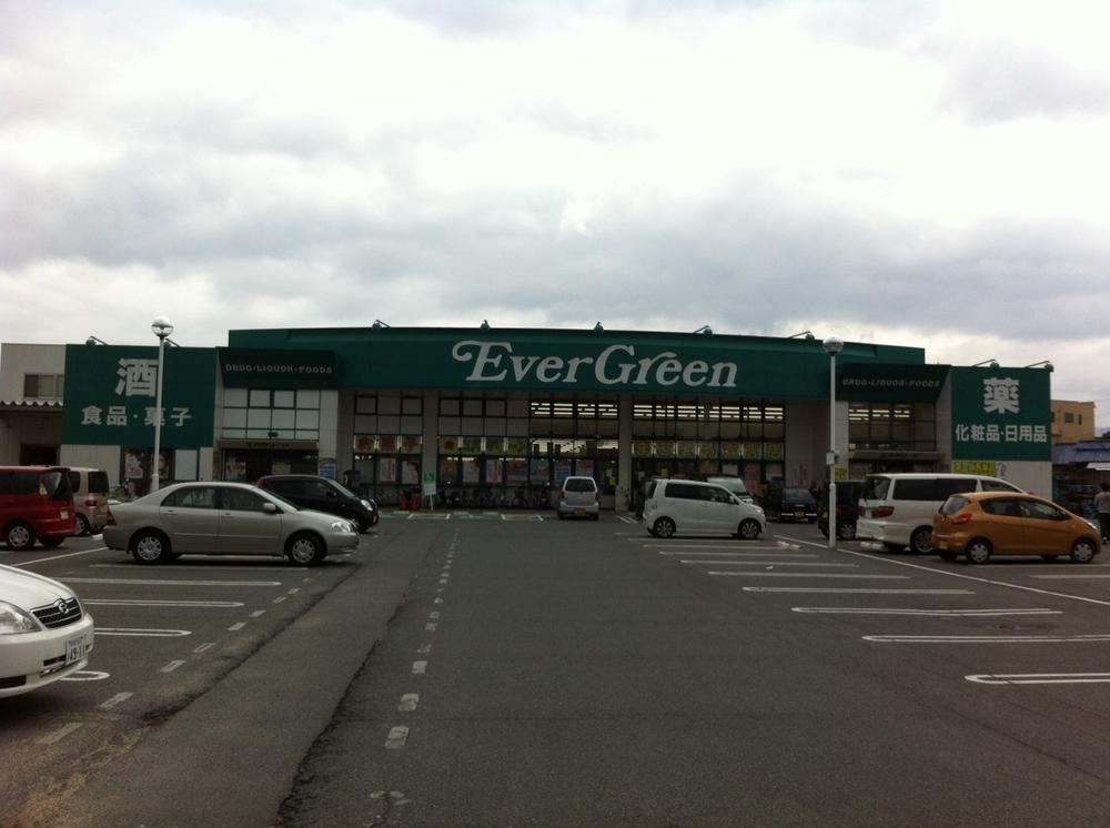 Supermarket. 1900m to Eva Green Kishiwada kumeta shop
