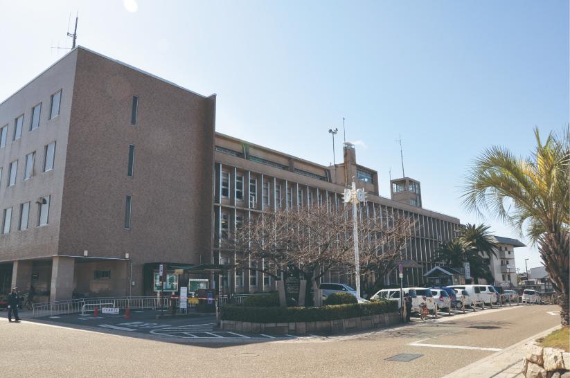 Government office. Kishiwada 95m to city hall