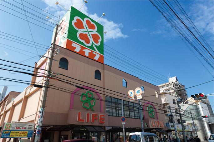 Supermarket. life Izumiomiya to the store 410m
