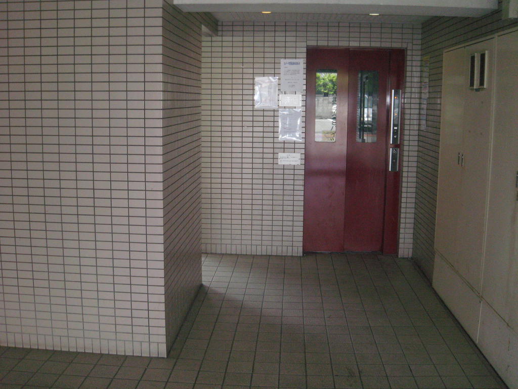 Entrance. It is with elevator (^ o ^) /