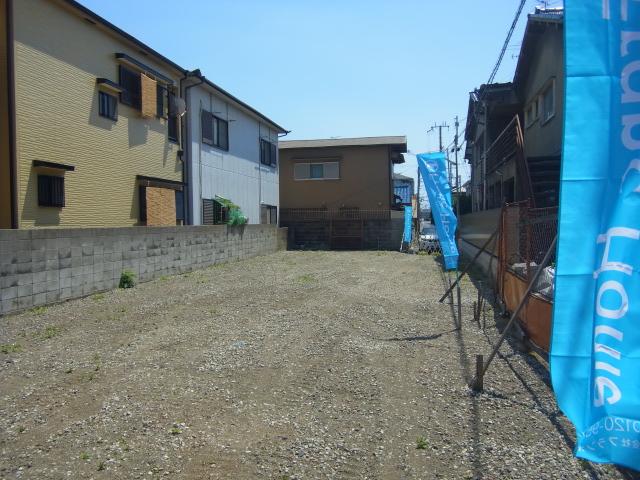 Local photos, including front road. Please tell us the house image of the ideal. Consultation, I'll guide you. 