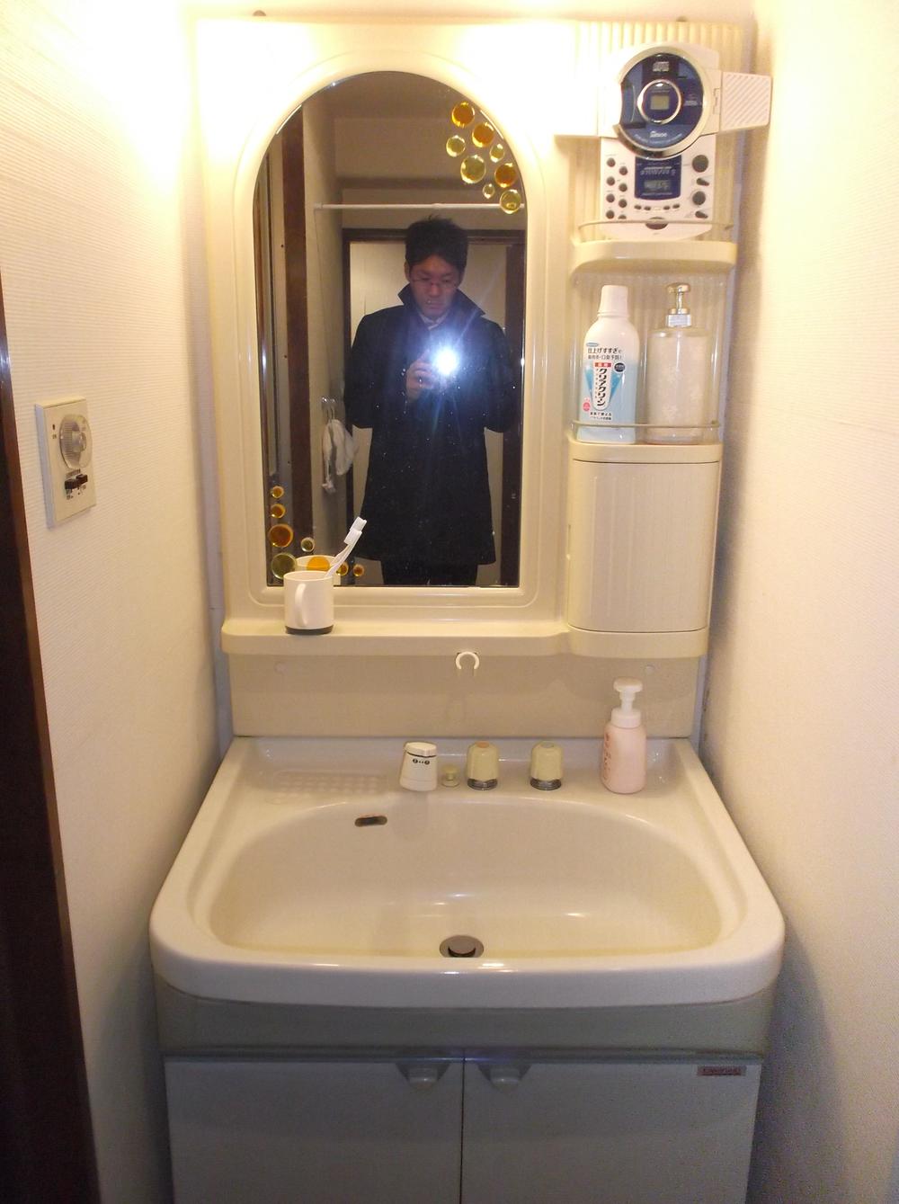 Wash basin, toilet. Clean your toilet