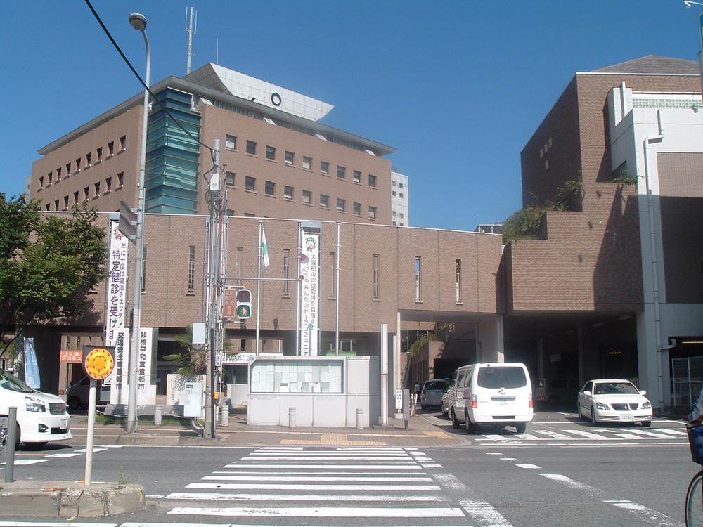 Government office. 920m to Matsubara city hall