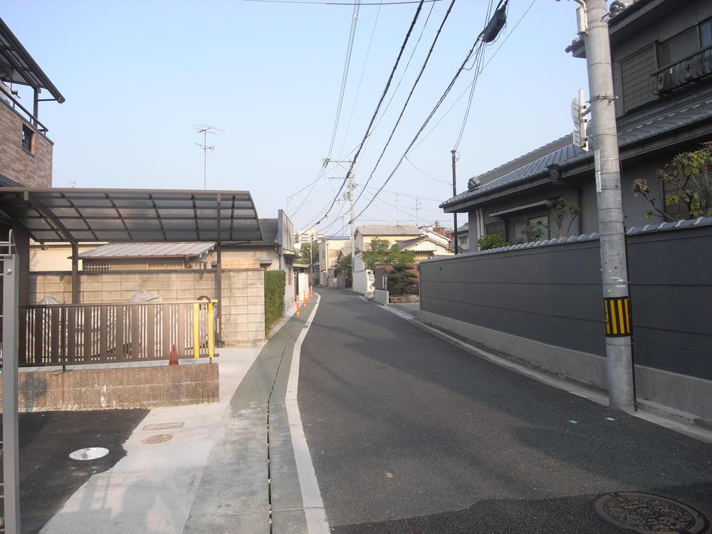 Local photos, including front road. It is a beautiful road