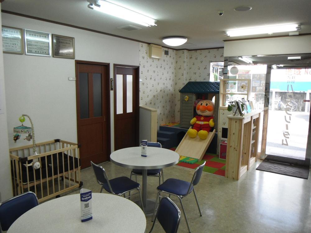 Other.  ■ Our shop parking ・ Children's Playground ・ Since it is a baby bed equipped, Please not contact us with confidence