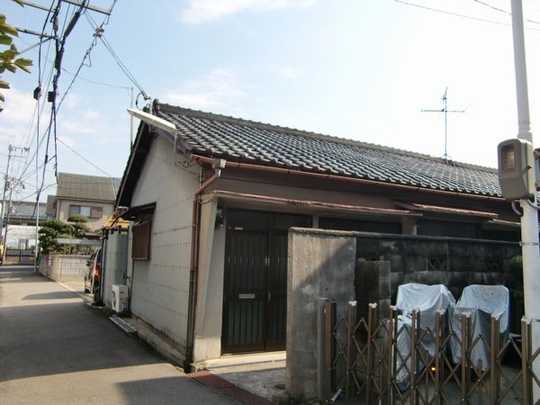 Local land photo. It is the current state building of the Property. 