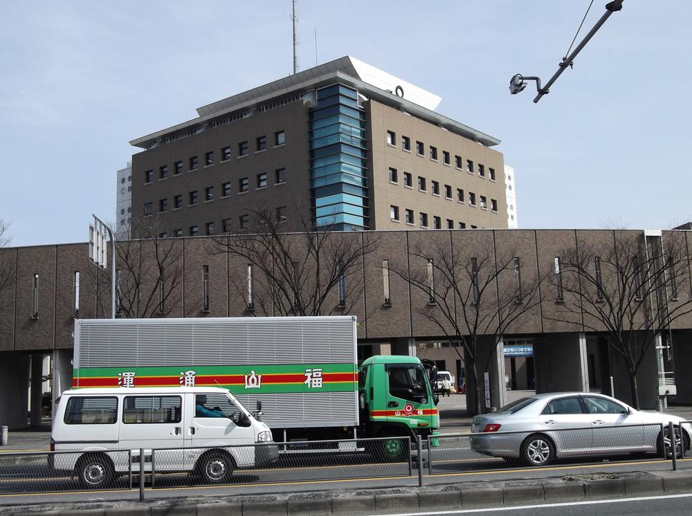 Government office. 768m to Matsubara city hall