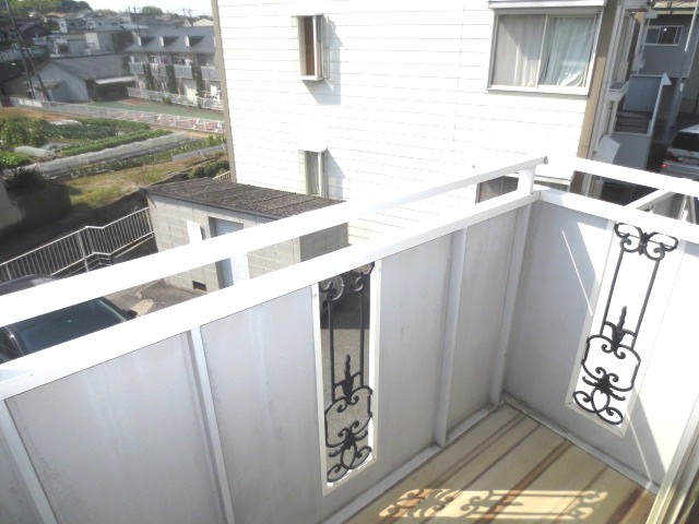 Balcony. Is a quiet living environment