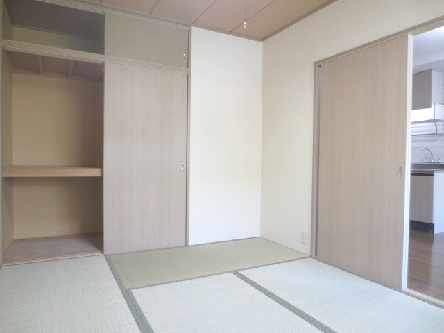 Living and room. It will calm me Japanese-style room