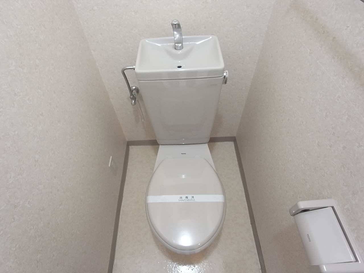 Toilet. Full of clean restroom ・  ・  ・ 