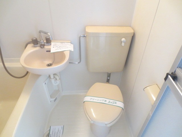 Toilet. bus ・ toilet ☆ 