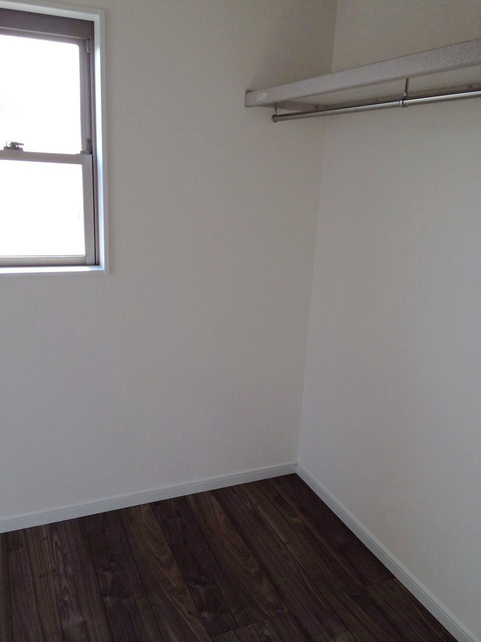 Receipt. Local (11 May 2013) Shooting