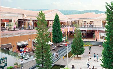 Shopping centre. Minoo Kyuzu mall until 1314m ion, 109 Cinemas, Shopping mall in which various specialty store enters