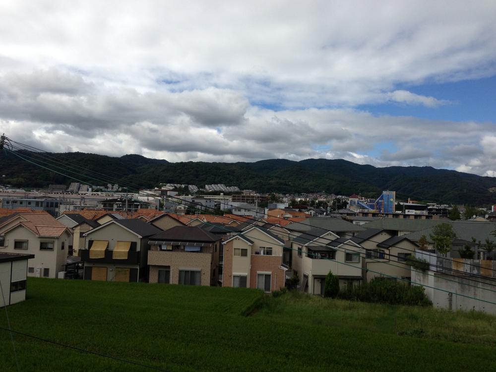 View photos from the dwelling unit. View from the No. 5 place (September 2013) Shooting