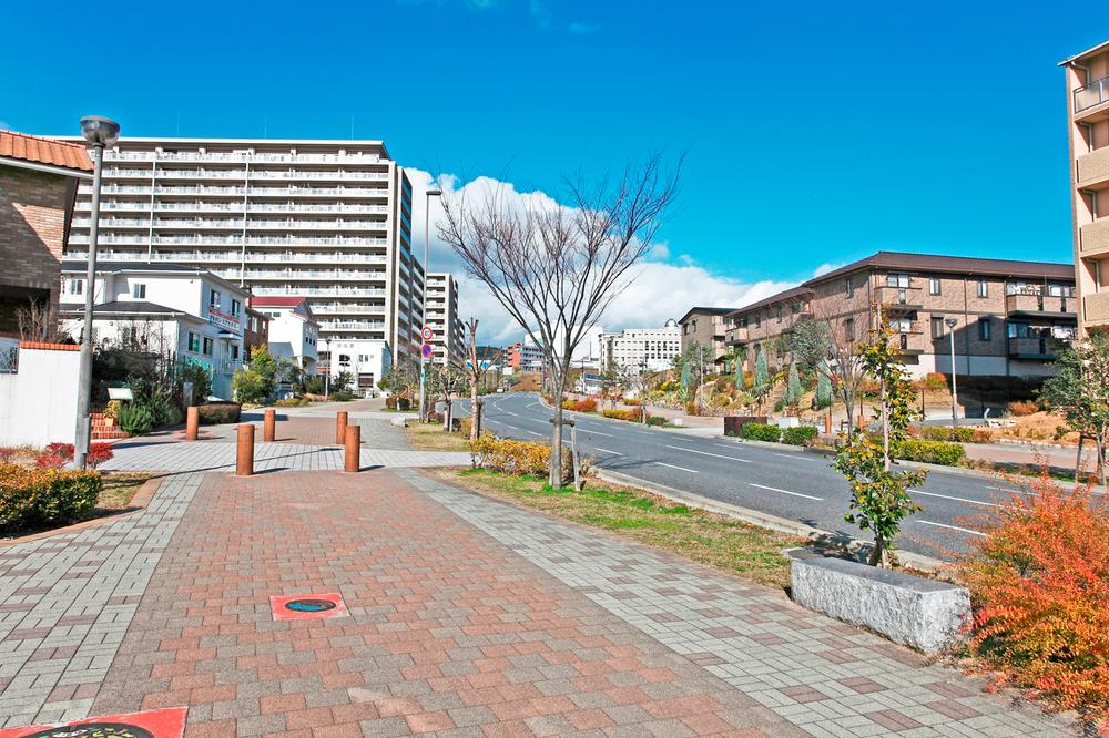 Streets around. Asagi Boulevard Saito has been specified in the urban landscape formation district for making the beautiful cityscape