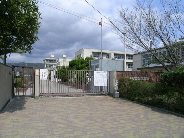 Primary school. 783m to Mino Municipal Southwest Elementary School