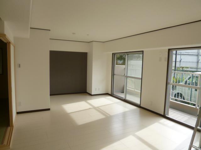 Living. Indoor (11 May 2013) Shooting