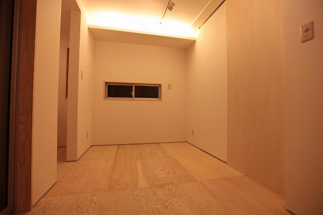 Non-living room. Building image example