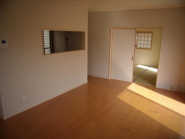 Same specifications photos (living). Enforcement example