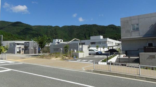 Primary school. Stop people Ryobi elementary school ・ 790m up to junior high school