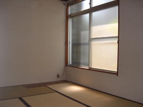 Other room space. Japanese-style room (1)