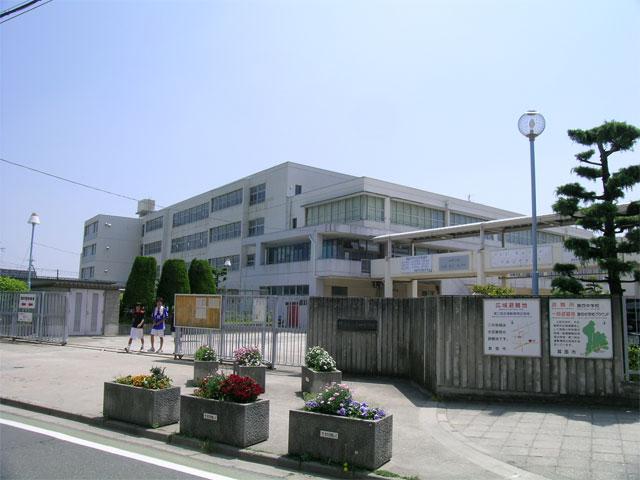 Junior high school. Minoo 1360m until the fourth junior high school