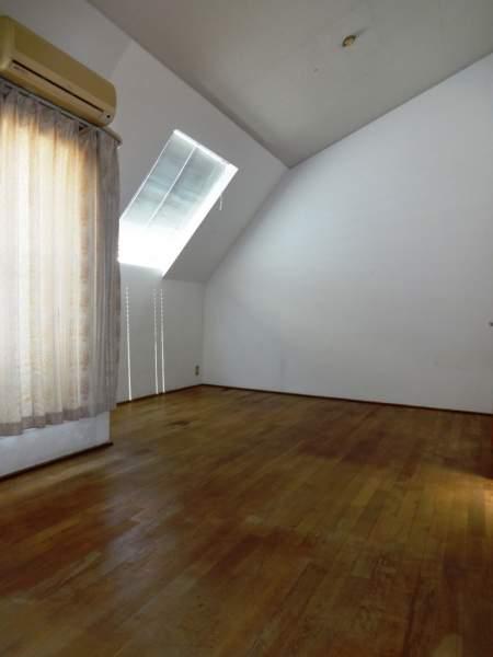 Non-living room. 1F Western-style