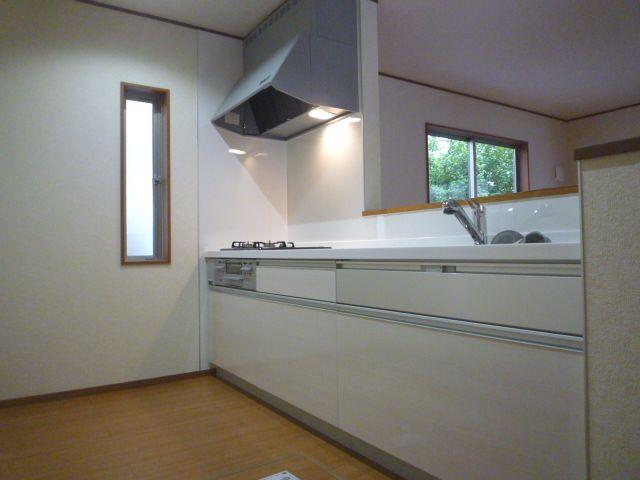 Kitchen. Promise face-to-face kitchen