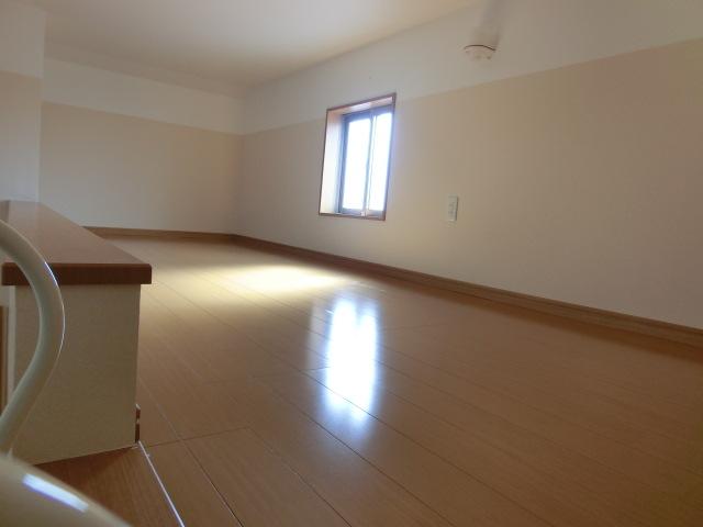 Non-living room. Local (April 2013) Shooting