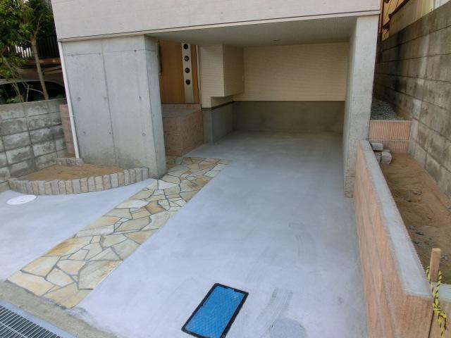 Parking lot. Local (April 2013) Shooting