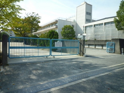 Primary school. 350m to Minami Toyokawa elementary school (elementary school)