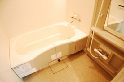 Bath. Full Otobasu