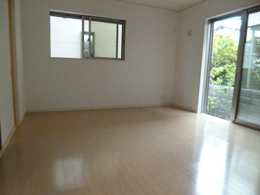 Living. Indoor (11 May 2013) Shooting