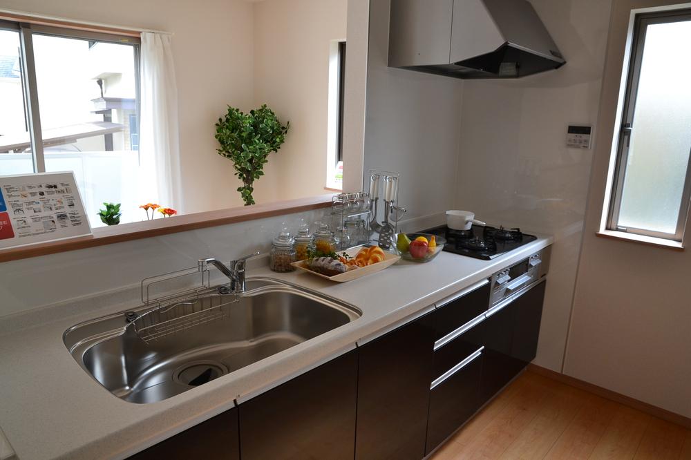 Kitchen. Indoor (April 2013) Shooting