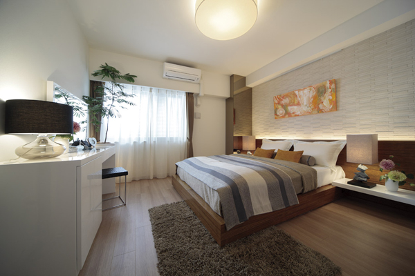 Interior.  [Master bedroom] The master bedroom is, Wide space with a space is ensured even at a bed, Even in space to spend private moments can be seen commitment (5-D type menu Plan 1 adopted already. Free of charge ・ Application deadline Yes)
