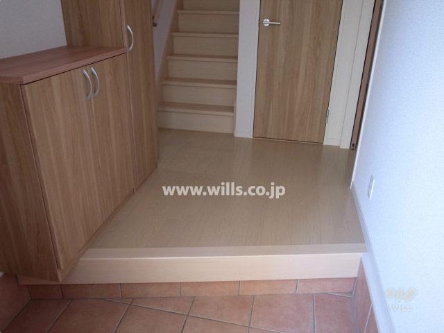 Entrance. Local (11 May 2013) Shooting