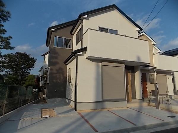 Local appearance photo. Solar power generation with housing ☆