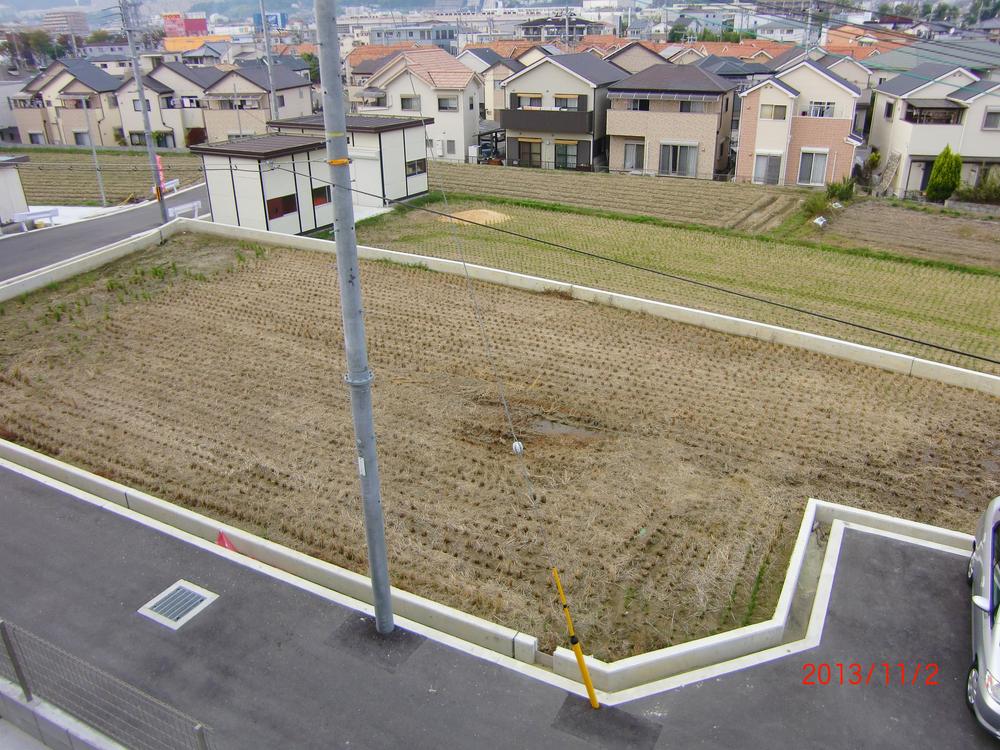 Local photos, including front road. Local (11 May 2013) Shooting