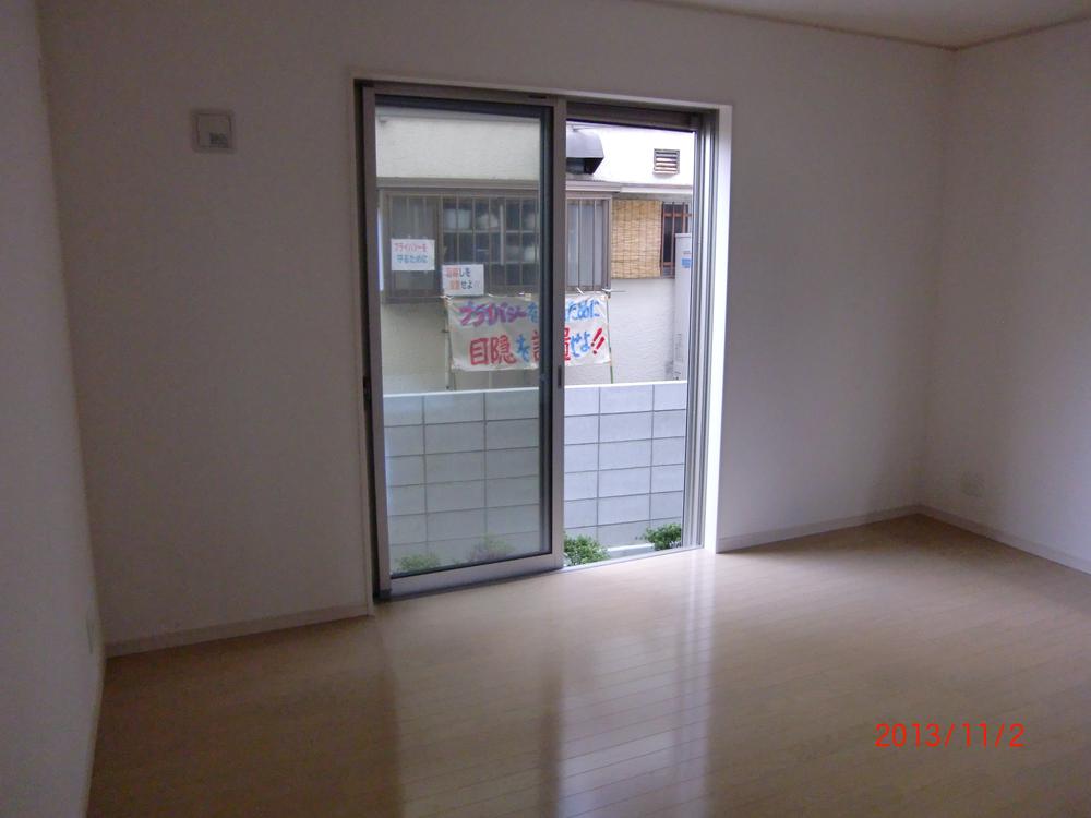 View photos from the dwelling unit. Same specification living the company's other properties