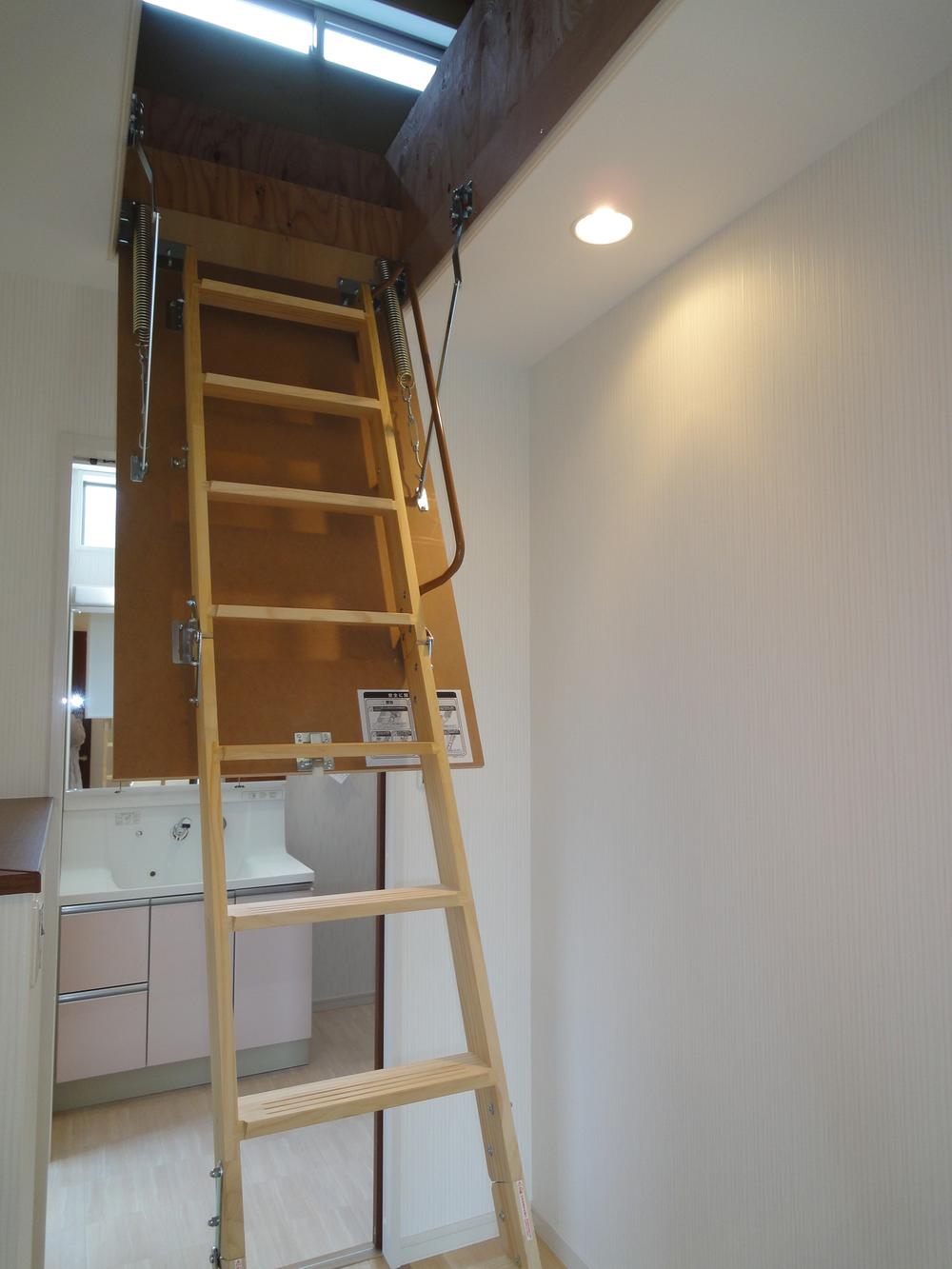 Receipt. Breadth of attic storage whopping 12 tatami! Lot Tsukaimichi ☆