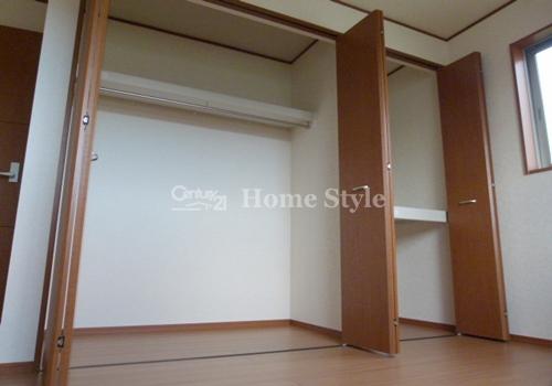 Receipt. There closet of large capacity