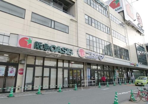 Supermarket. 711m to Hankyu Oasis Mino shop