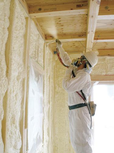 Construction ・ Construction method ・ specification. Rigid urethane foam that is used in the attic and walls, Have done a foam construction of on-site. This, Fine portion can also be constructed without a gap, Can maintain high airtightness (foam-in-place construction Description Photos)